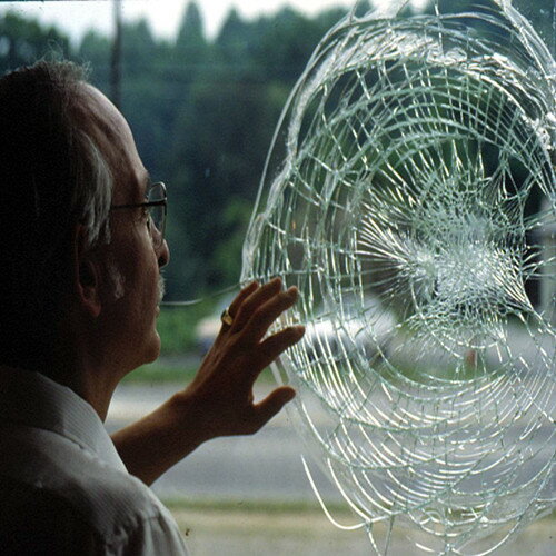 【台風対策】窓ガラスに貼る「ガラス飛散防止フィルム」で簡単に貼れるものはありませんか？