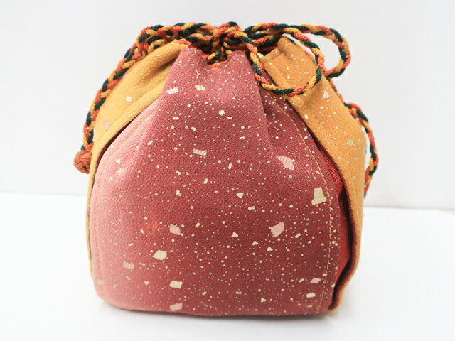 楽天スーパーセール最大半額【中古】【着物】和装小物　巾着　ちりめん　金彩　未使用品　r7w01-247【..