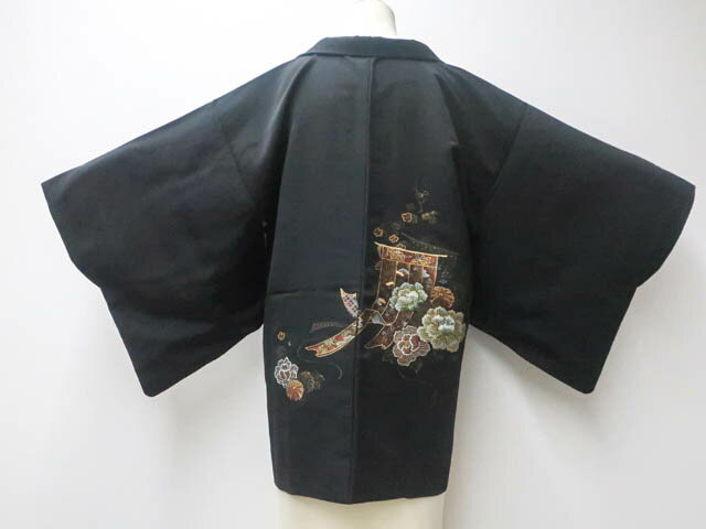 【中古】【着物】黒羽織 絵羽柄 几帳文 金糸 羽織紐付き 身丈約74.5cm 裄丈約61cm r7z03-228【リサイクル】宝の山