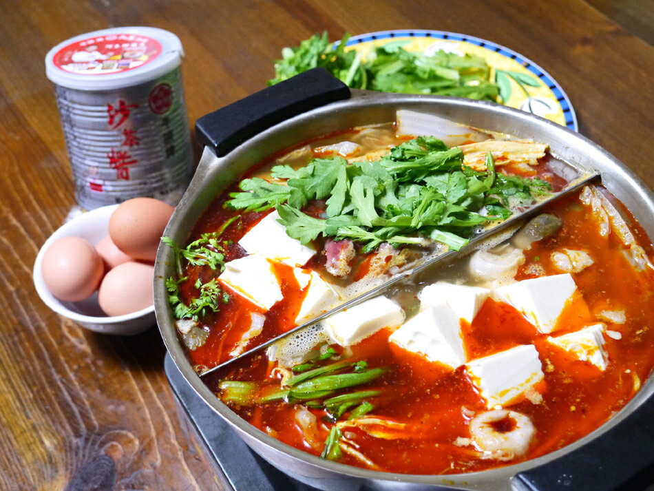 小肥羊 白湯麻辣スープ2色鍋の素セット (清湯130g+辣湯235g 2袋セット)