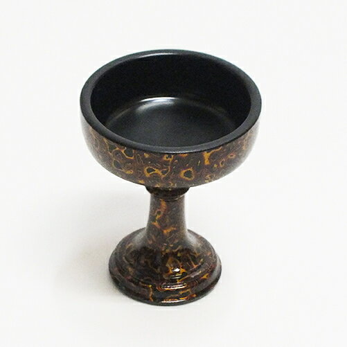 この商品は PC製 仏器 虫喰 [小] 仏飯器 ポイント プラスチック製の仏器 ショップからのメッセージ ◆サイズ：[小] 4.8×4.8×5.2cm◆材質：プラスチック製 納期について 4