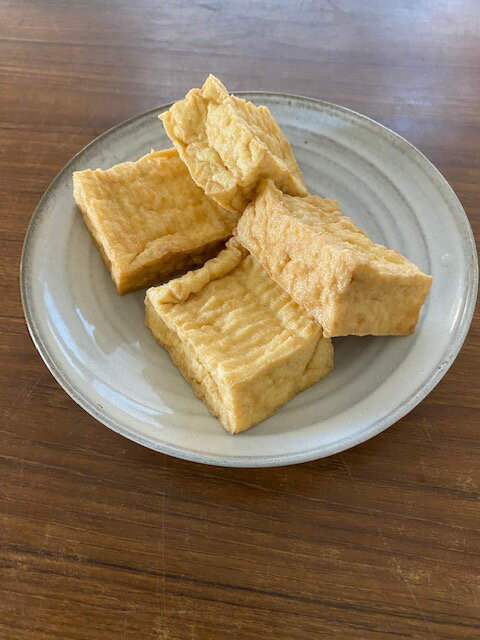 【 糸島とうふ 】輸入大豆 厚揚げ （ 特選厚揚げ 、 50g ×12個） を お届けします。 九州 福岡 糸島 製造 あつあげ　短冊 豆腐