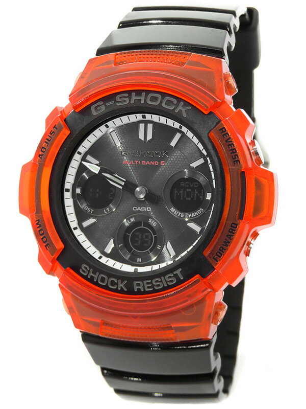 【CASIO】【G-SHOCK】カシオ『Gショック スペシャルカラー』AWG-M100SRB-4A メンズ ソーラー電波クォーツ 1週間保証【中古】 名　称 Gショック スペシャルカラー 型　番 AWG-M100SRB-4A(5230) 年　式 不明 タイプ メンズ カラー ブラック×レッド 種　類 ソーラー電波クォーツ 材　質 樹脂/ガラス風防 サイズ ケース：直径約46mm 腕周り：最大約21cm ギャランティー なし 付属品 内箱 保証期間 1週間保証 ランク A 品 状　態 若干の使用感や傷は見られますが状態の良い中古商品です。 ケース：A品 ベルト：AB品 風防に傷は見られずきれいな状態です。