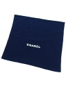 【CHANEL】シャネル『ロゴ カシミヤ ショール』レディース 1週間保証【中古】 名　称 ロゴ カシミヤ ショール タイプ レディース カラー ネイビー 種　類 ショール 材　質 カシミヤ100% サイズ 約171cm×96cm ※多少の誤差がある可能性があります 付属品 本体のみ(付属品なし) 保証期間 1週間保証 ランク AB品 状　態 スレ、わずかに毛羽立ちがあり、全体的に若干の使用感がある商品です。 【イタリア製】