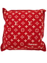 【LOUIS VUITTON】ルイヴィトン『シュプリーム モノグラム ピロー クッション』MP1886 メンズ レディース 1週間保証【中古】