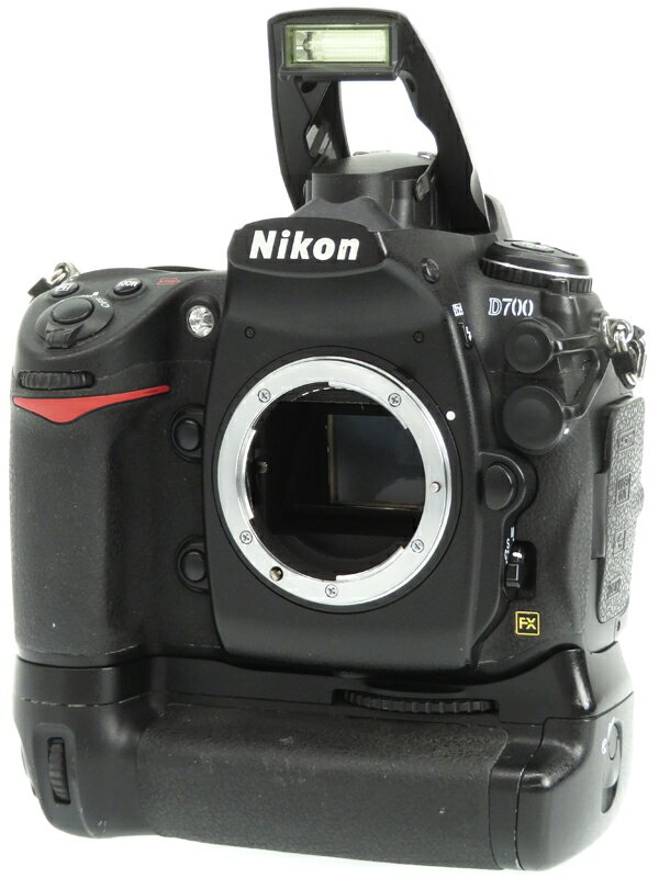 【Nikon】ニコン『D700ボディ』1210万画素 FXフォーマット CFカード バッテリーグリップ付属 デジタル一眼レフカメラ 1週間保証【中古】