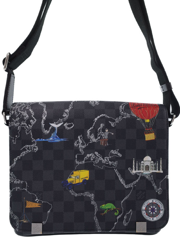 【LOUIS VUITTON】【世界地図プリント】ルイヴィトン『ダミエ グラフィット ディストリクト PM NM』N40238 メンズ ショルダーバッグ 1週間保証【中古】のサムネイル