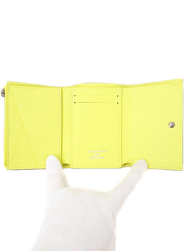 高山質店の【LOUIS VUITTON】ルイヴィトン『タイガラマ ヴィクターウォレット』M14129 メンズ 三つ折り短財布 1週間保証【中古】｜アングル3