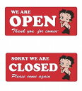 ★ベティ サインボード 両面 (Open Closed)★アメリカン雑貨 アメリカ雑貨 ベティーちゃん BETTY BettyBoop 看板 SignBoard 店舗 プラスチック看板 かわいい 人気 BETTYの両面プリントサインポード♪ 可愛いデザインがGOOD◎ アメリカの日常の中で目にするプラスチックサインボード★壁に1枚飾るだけでその場所をアメリカナイズに演出できます♪お店の看板としてPOPでカワイイ！本体角部分には4箇所穴が開いてます！フェンスや柵などにワイヤーで固定する事も可能ですよ！！サイズ：14×35.5cm ご覧になる環境によっては実物と色味が若干違ってみえる場合があります。ご了承ください。 【在庫がある場合】1〜2日営業日に発送致します。 3