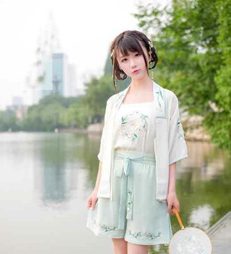 チャイナドレス 大人用中国宮廷風唐装・漢服/カジュアル// シフォン花柄エレガント復古風コスプレ衣装 写真撮影 パーティー用ドレス レディース 古代コスプレ衣装/中華コスプレ服 演出服 上着+ズボン+チョッキ セットアップ