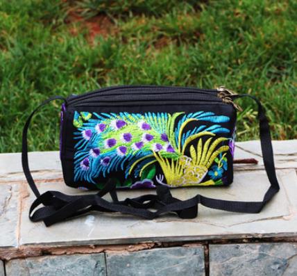 よく売れる特価新品レディースバッグ 民族風かごバッグ 勤務 刺繍花柄ショルダーバッグ 旅行ズックかばん鞄 ワンショルダーバッグ 誕生日プレゼント 旅行カバン 中年女性鞄 携帯バック 小さいなかばん 復古風 お母様のハンドバッグ