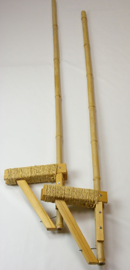 【受注生産 】竹馬 足場の高さ30cm 国産 日本製 たけうま 竹 竹製 手作り 子ども 子供 運動 あそび 軽量 高さ 遊び 体を動かす遊び 運動 昔ながら 安心 安全 竹商品 体幹 保育 昔ながらの遊び 玩具 おもちゃ 小学生 保育園 幼稚園 学童 知育 竹の玩具 外遊び