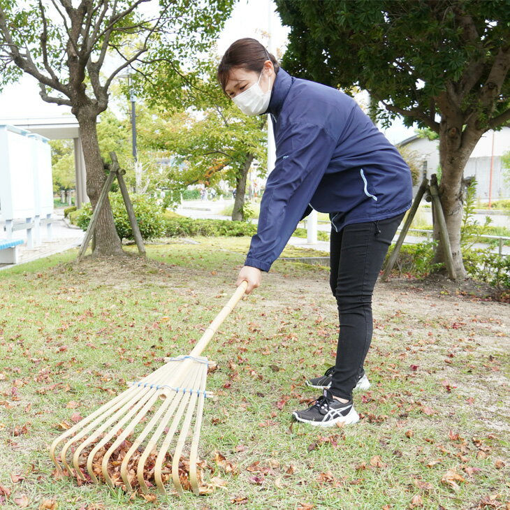 10本熊手 160cm 国産 日本製 熊手 くまで 鬼熊手 竹製 屋外清掃 掃除用具 縁起物 軽い 落ち葉 潮干狩り 酉の市 がんじき ほうき 草刈り 除草作業 あさり 竹 商売繁盛 砂利 芝生 人工芝 そうじ 風水 ロング 長い 長柄 ガーデニング ※送料別途必要