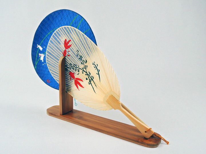 【10%OFF 楽天スーパーSALE 12/4 20時から】うちわ立て 組立式うちわ スタンド インテリア おしゃれ 和服 和装 祭 小判型 職人手作り 民芸品...