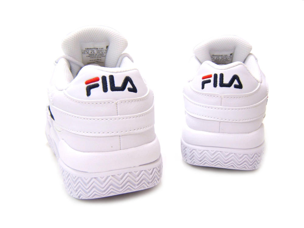 人気のバスケットからのレトロシルエット♪FILA/フィラ バリケードXT97 WSFILA BARRICADE XT 97 F0415-0125