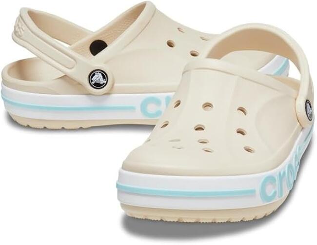 ソールにスポーティなラインをあしらったクロックス バヤバンドクロッグCROCS BAYA...