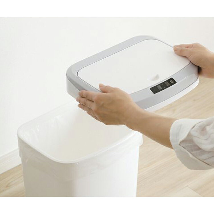 センサー式 トラッシュボックス CTB-02ラージ 非接触自動開閉 単4乾電池 コンパクトサイズ コンセント不要 衛生的 ゴミ箱 ごみ箱 手をかざす サロン 飲食店 美容院 プロ用美容室専門店 プレゼント用 プチギフト用 [2]
