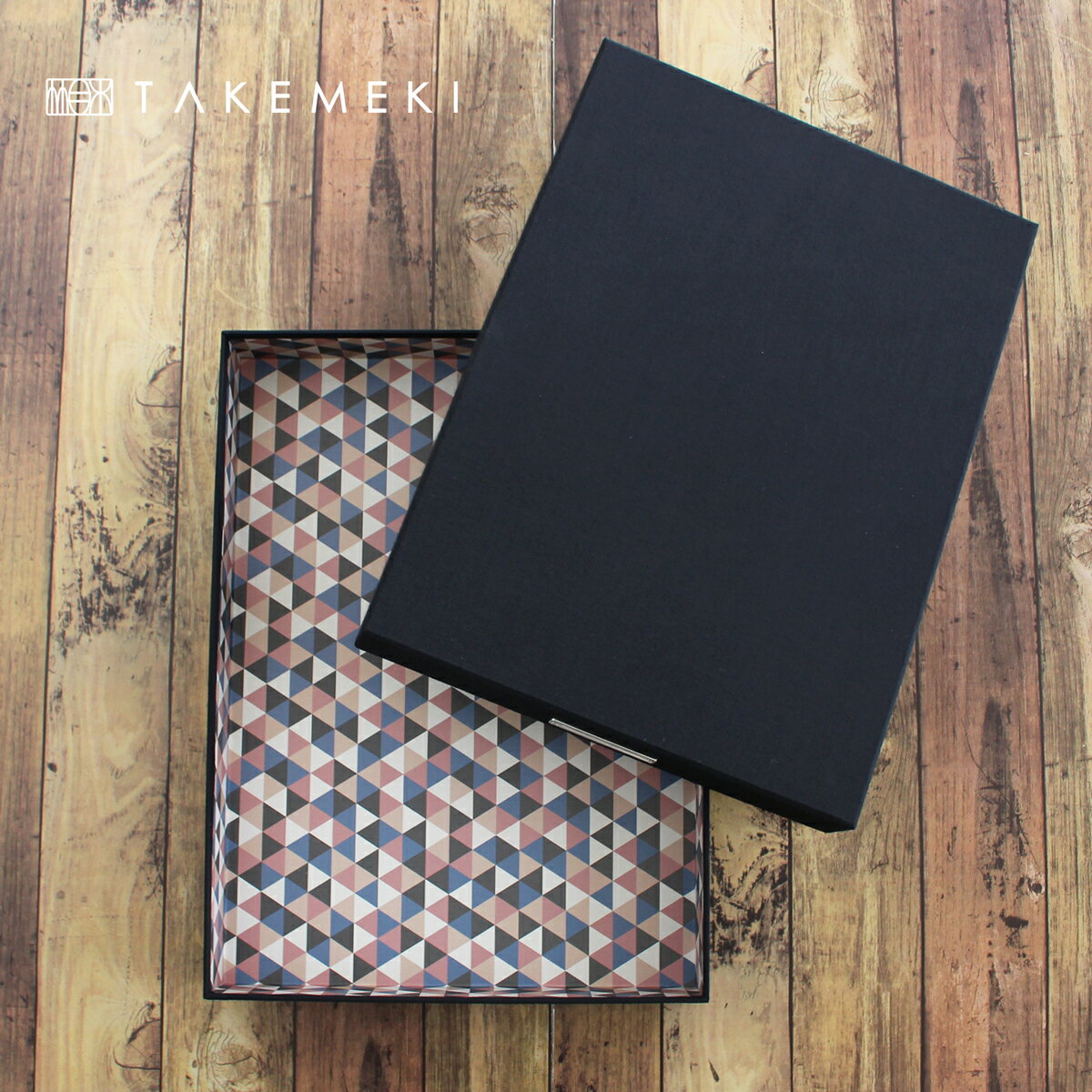 【TAKEMEKI】お道具箱 B4 サイズ (ブラック × デルタ) 大きめ 大人向け おどうぐばこ デスクボックス 教科書 小物 本 収納 紙製 布クロス 貼...