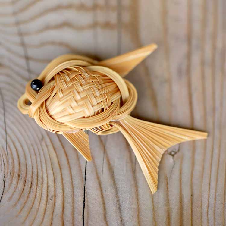 樂天商城 - 竹編み魚型箸置き 昭和の竹職人スゴ技！網代編みと束ね編みの合わせ技でレトロモダン