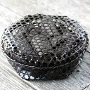 【国産】黒編み六ツ目竹炭かご(平)サイズ大 竹炭(バラ)800g 黒染め編み込みオリジナル蓋付き籠 調湿 湿度 消臭 脱臭 吸着 鮮度 空気浄化 空気清浄 室内環境改善 高品質 上質