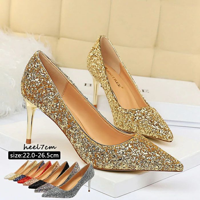 結婚式 パンプス 痛くない 入学式 パーティ フォーマル ラメ ポインテッドトゥパンプス ヒール7cm シュ..