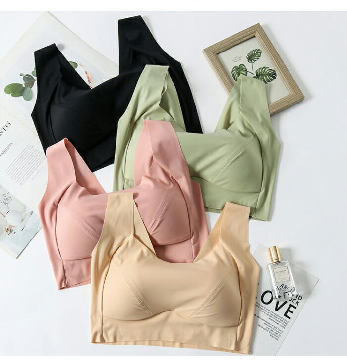 【送料無料】ブラジャー 天然シルク ワイヤーなし スポーツ 美乳 痕がない 脇肉補正 薄め 運動 ブラ 痛くない シンプル レディース下着 セクシー 無地 フィット 通気性 シルク 絹糸 インナー 薄手 スイート オールシーズン 肌に優しい シルクブラ