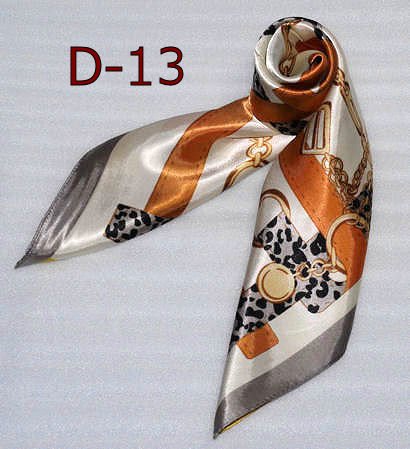 カラフル艶やかなシルク調スカーフ シルクロードの起点【西安】からの贈り物 美品激安 60角企業制服スカーフ