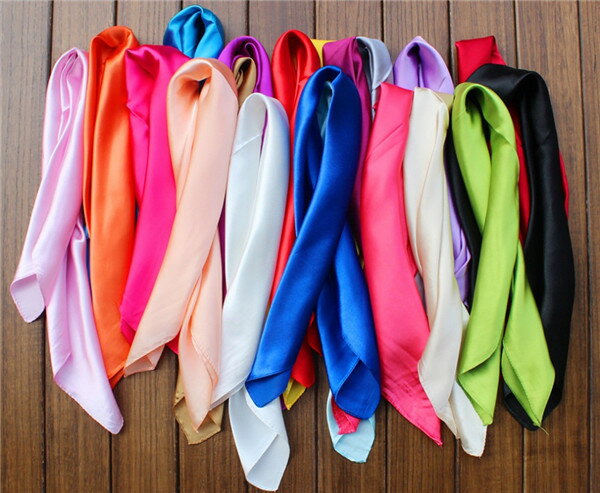 センチファッションスタイルイミテーションシルクスカーフ女性単色無地ネッカチーフバンダナ 純色60cm正方形 ビジネススカーフ オフィス スカーフ シルク調スカー...