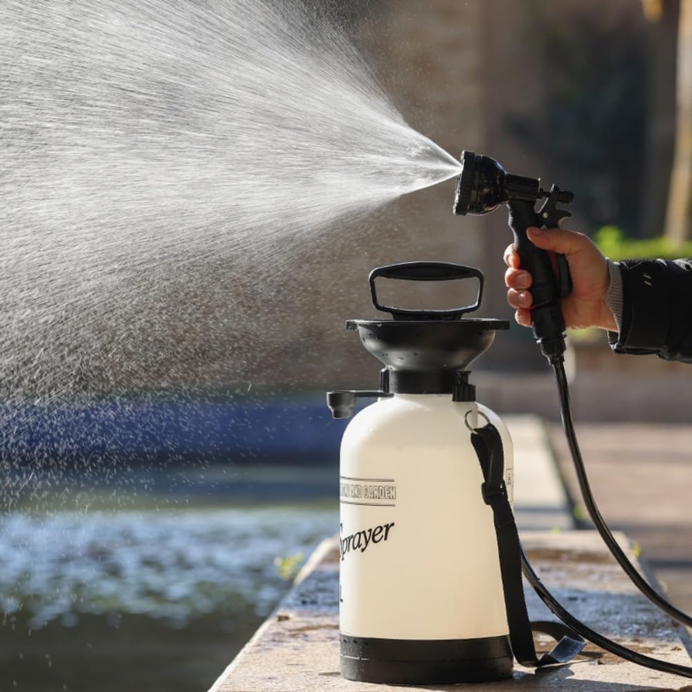 蓄圧スプレースプレーボトルハンドポータブル大容量ショルダーストラップ軽量アウトドアキャンプポータブルシャワースプレー農薬スプレー布消毒 (5L,シルバー)