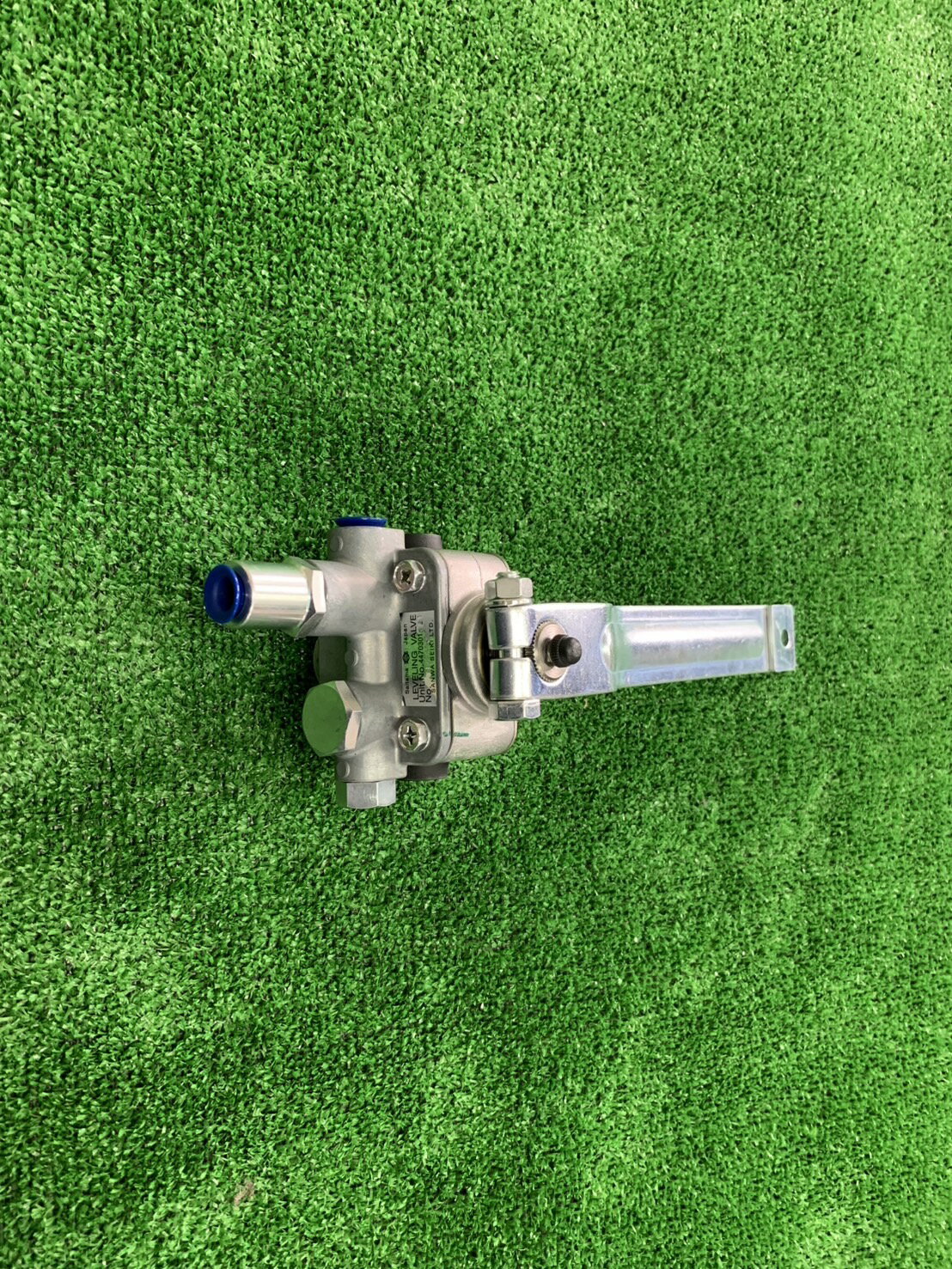 レベリングバルブ 新品 いすゞ バス用 ガーラ LV774R2 1-52130104-0 4470301621 三輪精機新品対応