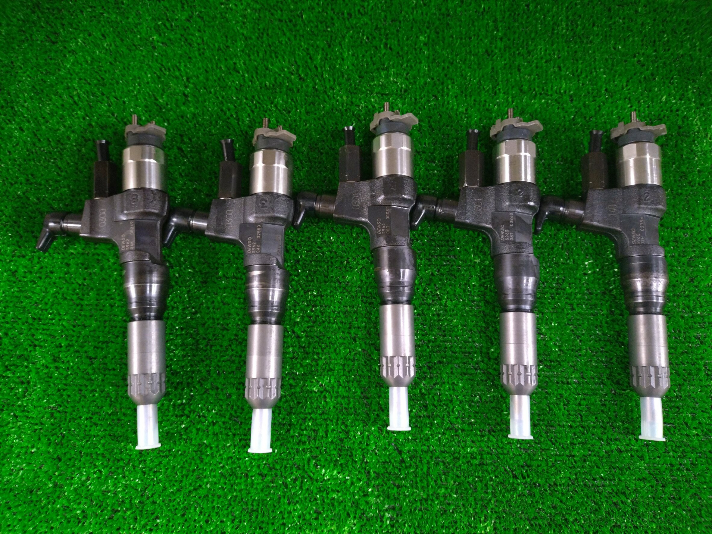 ư㤨ֹӥȥ󥸥 5SET  󥸥㡼 FD7JJ 23670-E0301 095000-596 J05EפβǤʤ104,500ߤˤʤޤ