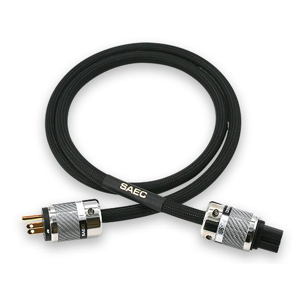 PC-Triple C導体採用5.5sq最上級電源ケーブル 商品説明 独自の連続鍛造伸延技術により、信号の伝送を妨げる結晶粒界を極力減らし、結晶を長手方向に連続化させることにより、優れた導通性能を実現したPC-Triple C。SAECは開発メーカーとの強固なリレーションシップにより、PC-Triple C導体の開発段階から情報・素材提供を受け、この導体の持つ優れた特性がオーディオケーブル等に最適なケーブルであると確信し積極的に採用しています。 プラグに今回新たにフルテック製最高品質プラグに金メッキを施したSAECオリジナル特注プラグを装着。ケーブル長も1.5m/2.0m/3.0mとシステム環境に合わせて選択可能です。低ノイズ・ハイパワー伝送、そして高解像度と圧倒的な静寂感・・・。新たなマテリアルを手に入れたことで、さらに理想的な電源ケーブルが誕生しました。