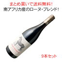 ワイン名Percheron Shiraz Mourvedre / Boutinotワイン種別赤ブドウ品種シラー　ムールヴェードル　生産者ブティノ　南アフリカ生産地など南アフリカ　原産地呼称WOウエスタン・ケープその他備考今世界中から注目を集めているワイン産地が、南アフリカです。 世界的影響力のあるイギリスのワイン評論家ジャンシス・ロビンソン女史も、「今飲むべきワイン産地」として紹介しています。 そして、このワインの特筆すべき点は、 ●シラー、ムールヴェードル、ヴィオニエのローヌ・ブレンド！ だということです。 濃い色調のダークチェリーレッド。シラーらしいスパイシーさと果実香。味わいは果実味中心で丸みのある口当たり。それぞれの品種の特性が現れ、バランス良く、複雑さを与えています。