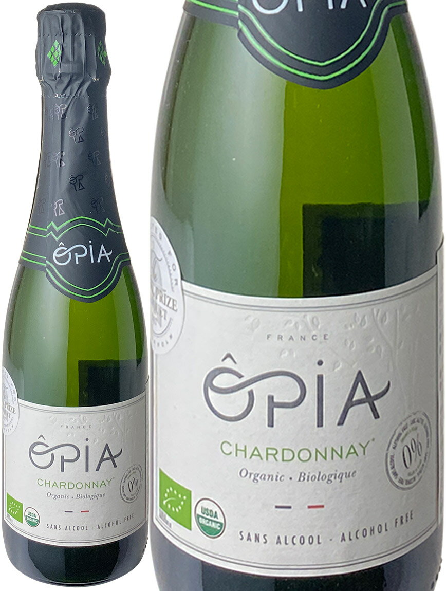 ワイン名Opia Chardonnay Sarkling / Domaines Pierre chavinワイン種別泡白ブドウ品種シャルドネ生産者ドメーヌ・ピエーレ・シャヴァン生産地などフランスその他の地域　原産地呼称ノンアルコールワインその他備考保存料・甘味料をまったく使わず、フランス産の自然の力のみで造られたブドウで造られるノンアルコールスパークリング、オピア。 当店でも大人気のノンアルコール・スパークリングに、ハーフサイズが新登場です！ フランスの認証機関「エコサート」の厳格な基準に則り、体に優しい農法で生産されたオーガニックシャルドネを使用。さらにフランスワイナリーの技術革新により「無発酵」という新製法を採用しています。 「無発酵」とは、徹底した温度管理をすることでアルコール発酵自体を行わない製法。アルコール除去を行わないことでブドウ本来の風味を余すことなく抽出。ワインの様な心地よい酸味とフレッシュな果実味の新感覚なワインテイスト飲料です。 2017年に行われたノーベル賞の晩餐会において、オピアは晩餐会初のノンアルコール飲料として選ばれ、非常に話題となりました。 ノンアルコールの需要が高まりつつある昨今。フルボトルは飲みきれず、泡が抜けてしまう…と言うお悩みを解決してくれる、飲みきりハーフサイズです！