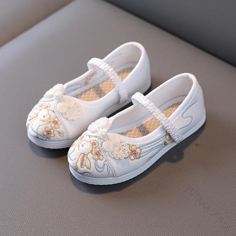 七五三やひ 軽量ぺたんこスリッポン 3歳から7歳女の子用キッズ和装靴 うさぎの刺繍入り楽チン草履のかわりに履ける和柄シューズ 3歳から7歳女の子用キッズ和装靴 軽量ぺたんこスリッポン 七五三やひ 2