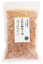 商品名本枯れ鰹削り節40g×10個名称鰹節削り節原材料名かつおのかれぶし(鹿児島県産)内容量40g×10個お召し上がり方そのままお召し上がりになれます。特徴風味豊かな味わいが楽しめます。 おひたし、お好み焼き、冷奴、サラダに最適です。保存方法直射日光、高温多湿を避け冷暗所にて保管栄養成分表示 (100gあたり)エネルギー　351kcal たんぱく質　75．7g 脂質　　　　3．2g 炭水化物　　0．4g 食塩相当量　1．2g (推定値)販売者株式会社リアス