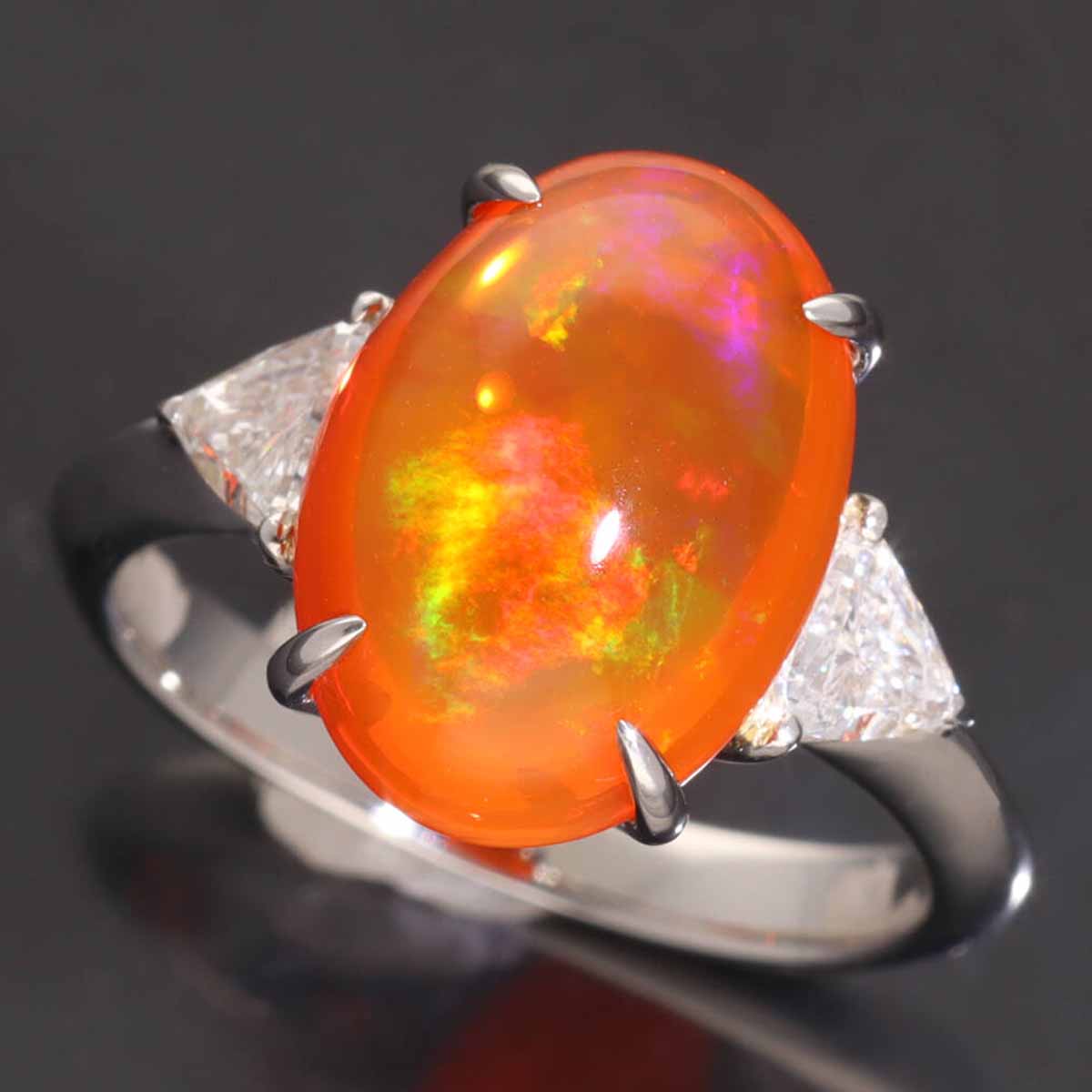 乐天商城 - 天然ファイアオパール(4.58ct)ダイヤモンド(0.53ct)リング 日本サイズ約13号 #53 Pt900 プラチナ 鑑別書【送料無料】【代引き手数料無料】指輪【中古】22751014