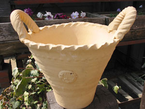 手づくり！！かわいい常滑焼の鉢パンバスケット