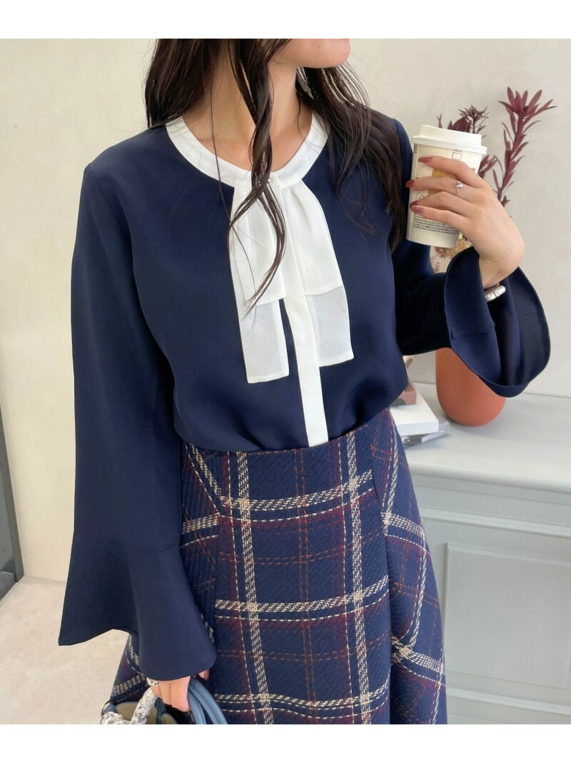 MM558112 ボウタイブラウス MISCH MASCH ミッシュマッシュ トップス シャツ・ブラウス ネイビー ホワイト【送料無料】[Rakuten Fashion]のサムネイル