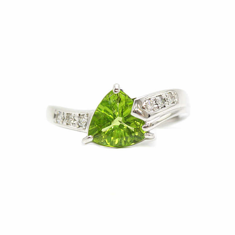 乐天商城 - ペリドットリング 指輪 ペリドット 1.61ct ダイヤモンド 0.09ct 18金ホワイトゴールド K18WG 11号 4.9g 31529【中古】