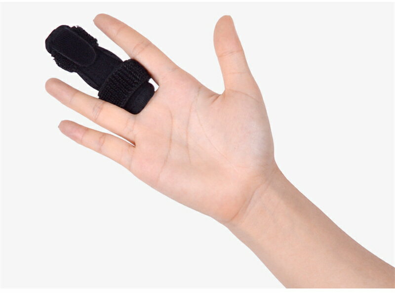 楽天市場 指 サポーター 固定 ばね指 腱鞘炎 突き指 関節症 捻挫 骨折 脱臼 通気性 スポーツ フリーサイズ 指サポーター ばね指サポーター バネ指 腱鞘炎 指保護 固定 調整自在 左右兼用 フィンガーサポーター バネ指 腱鞘炎 突き指 固定 丹波貿易 楽天市場店