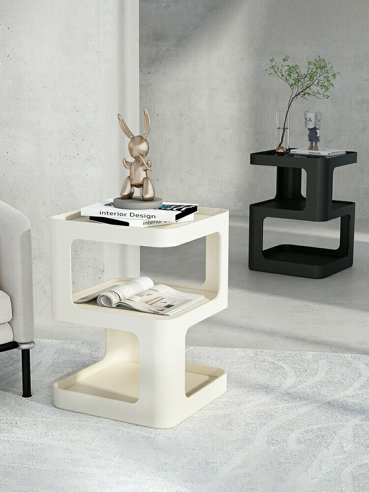 軽くて豪華な客間のソファーのサイドのいくつかの棚の現代簡単なベッドの頭の棚の鉄芸のアイデアのベッ..