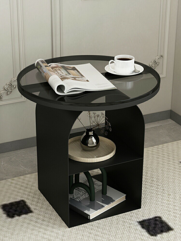 家庭用ソファーの端にいくつかの小さな茶卓客間鉄芸円形ガラス茶卓寝室シンプル現代ベッドの頭箱収納
