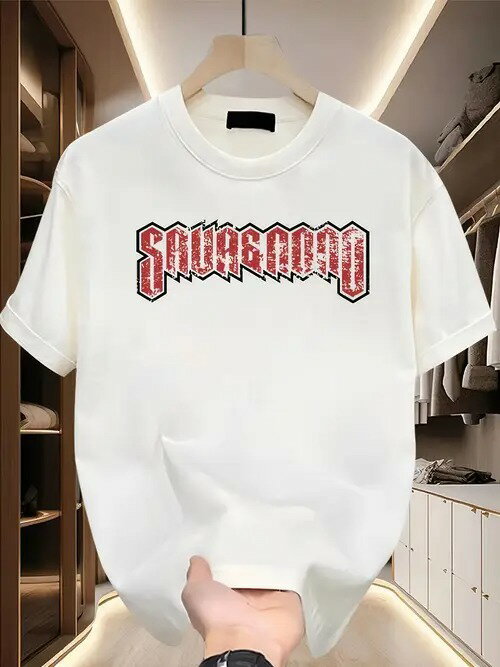 200gのホワイト・クルーネック半袖Tシャツは、フロントにレッドのレタリング、レタリングの縁にはブラックのアウトラインが施され、エイジング加工が施されている。デザインはシンプルでユニークな面白いデザインで、多くのボディタイプに適しています。