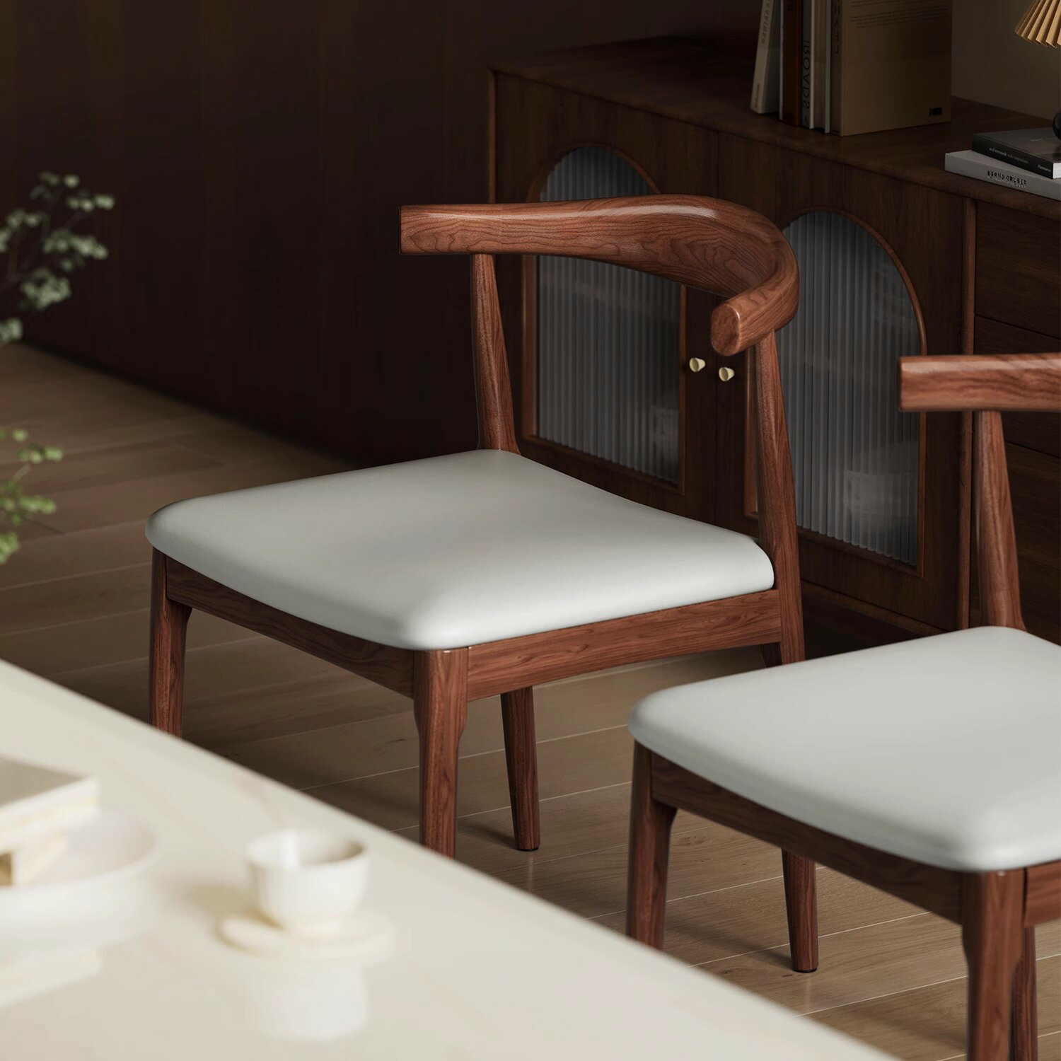 実木椅子軽贅沢高級家庭用食堂椅子牛角椅子レストラン食事スツール背もたれ胡桃事務書テーブル椅子