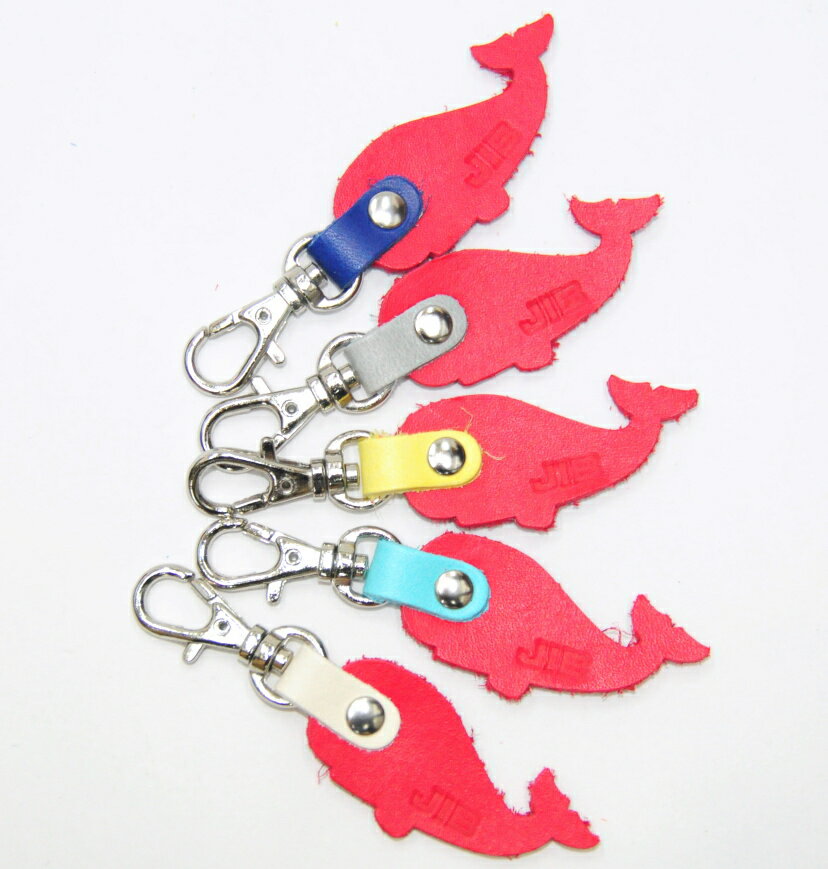 JIB　ベジタブルタンニン クジラチャーム　VT-KUCH　レッド