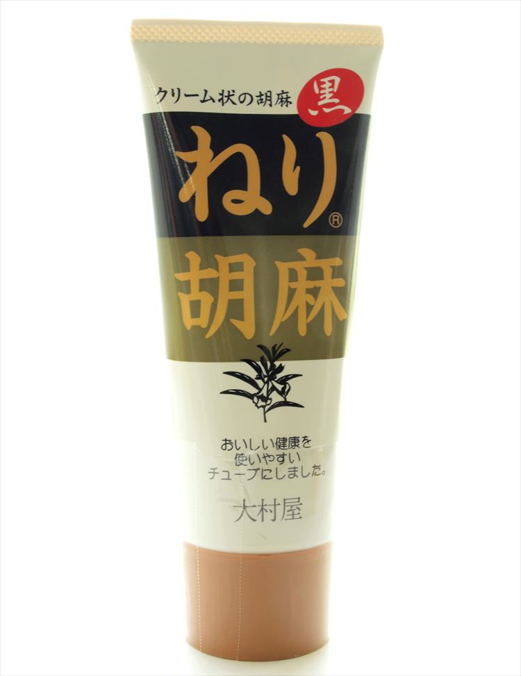 クリーム状のゴマをチューブ入りにした、使いやすいねり胡麻です。たっぷり入っていますので、様々な料理やお菓子作りに、また、豚汁の隠し味にもおすすめです。