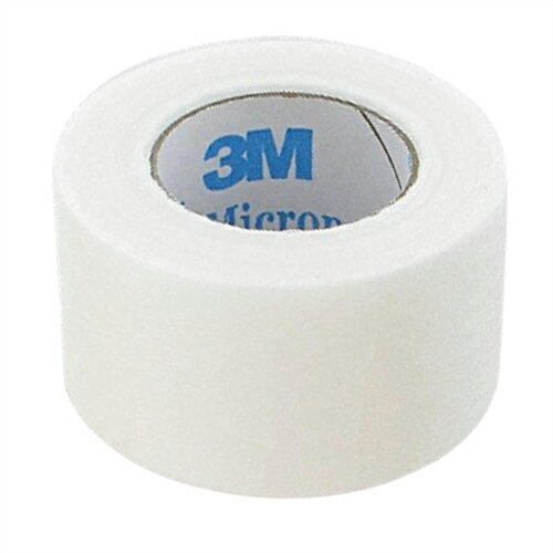 商品詳細 商品名 3M マイクロポア サージカル不織布(白)/白色/Micropore Surgical Tape サイズ 幅(約)2.5cmx長さ(約)9.1m 重量 (約)10g/1個あたり 色 白/ホワイト/白色 材質 レーヨン不織布、アクリル系粘着剤 用途 固定用途に幅広くご使用いただけます。 ● ガーゼ、湿布などの固定 ● ドレッシング材の補助固定 ● ストーマ装具の補助固定 ● まつげエクステの施術。ファーストテープ、セカンドテープ(まぶた保護テープ・まぶた固定テープ)にも 商品説明 ● やわらかく通気性にすぐれた、かぶれにくいテープです。ガーゼや包帯等の幅広い固定用途にご使用いただけます。 ・ やわらか素材でぴったりフィット ・ 優れた通気性でかぶれにくい ● 医療現場でも使用されています。● 美容サロンでもまつ毛エクステ用テープとして最もポピュラーに使用されています。 ・ 施術時の下まつげ固定、上まぶたを持ち上げる際に使えます。 ・ 下まつ毛巻き込み防止用、まぶた保護テープ、まぶた固定テープ ・ マツエク、まつエク 原産国 アメリカ製 メーカー スリーエムヘルスケア 広告文責 TANNEMI株式会社 TEL:03-6909-7200