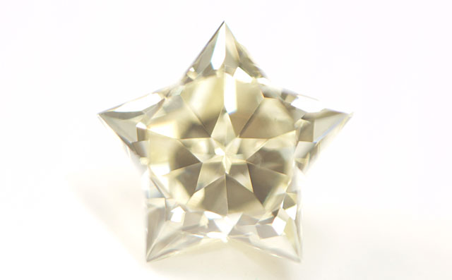 天然ダイヤモンド 五芒星の星型ルース 0.117ct, Very Light Yellow, VS-2 【 スター・モディファイド・ブリリアント・カット 】キラキラ輝いています【 中央宝石研究所ソーティング袋付 】【 送料無料 】