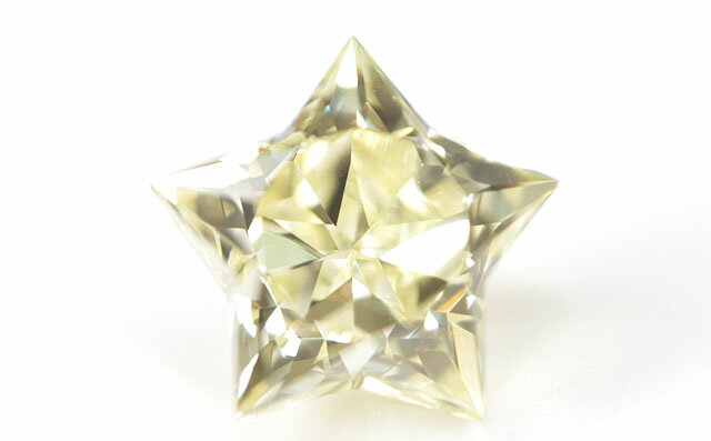 天然ダイヤモンド 五芒星の星型ルース 0.120ct, Light Yellow, VS-1 【 スター・モディファイド・ブリリアント・カット 】【 中央宝石研究所ソーティング袋付 】【 送料無料 】